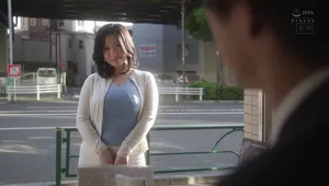 Anh xã yếu không làm lên đỉnh, cô vợ lên mạng tìm trai trẻ đụ khỏe